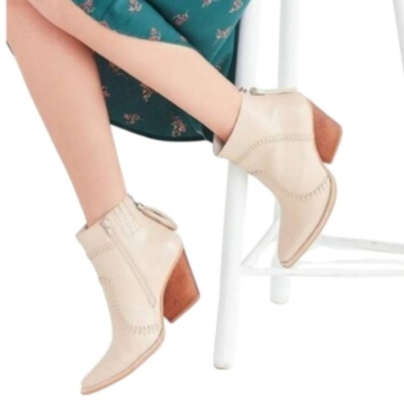 Jeffrey Campbell Beowulf Leather Ankle Boot Taupe - Picture 6 of 7